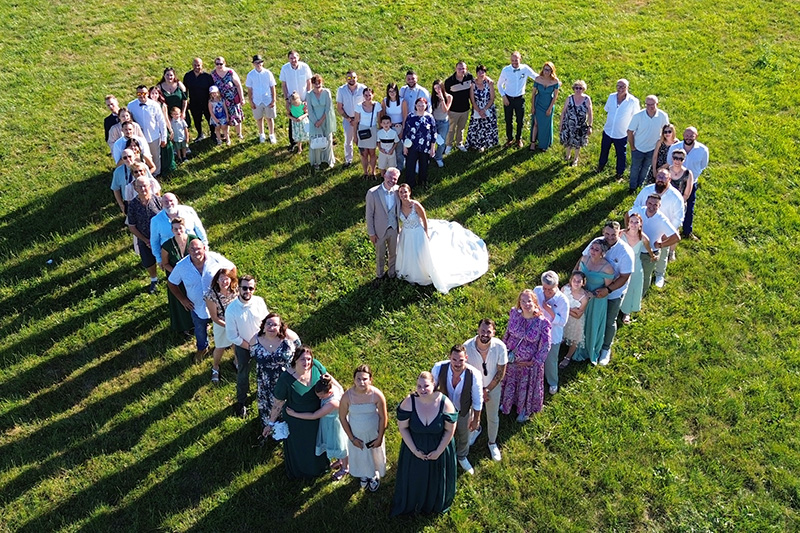 Photo Aérienne de Grand Groupe par Drone