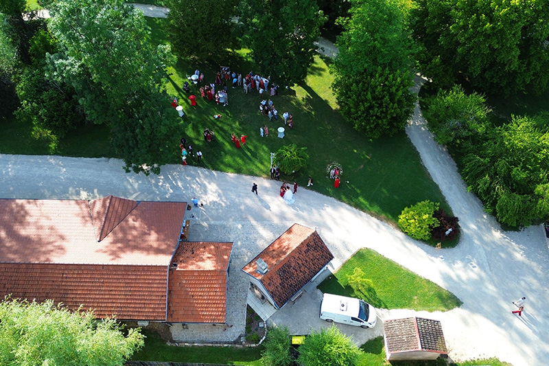 Photo Aérienne de Grand Groupe par Drone