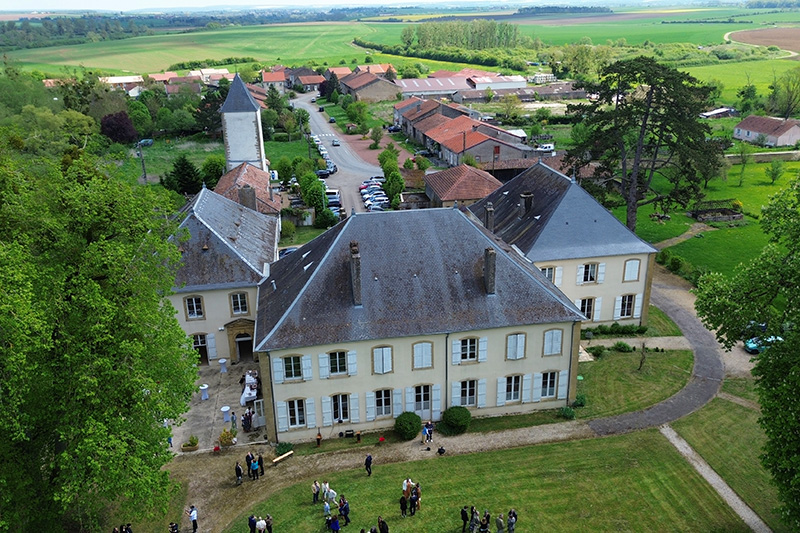 Photo Aérienne de Grand Groupe par Drone